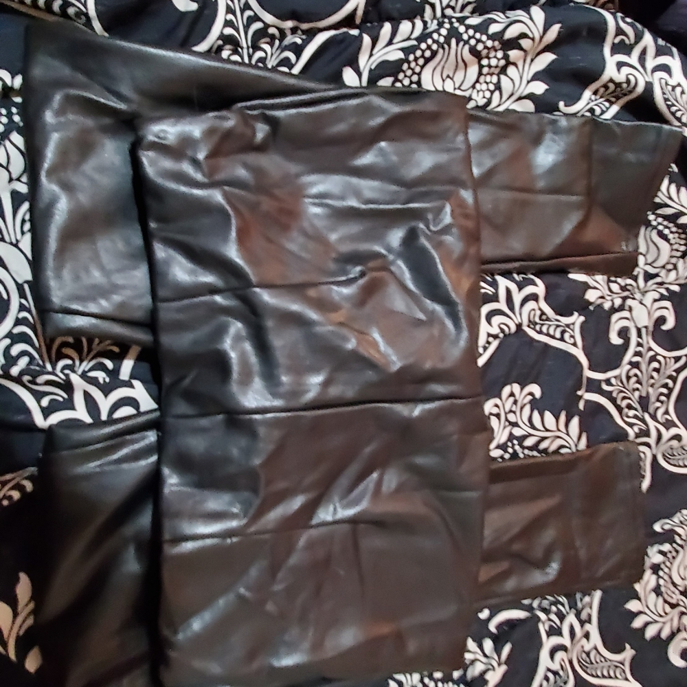 7 mixed pants 😀 - Picture 2 of 3